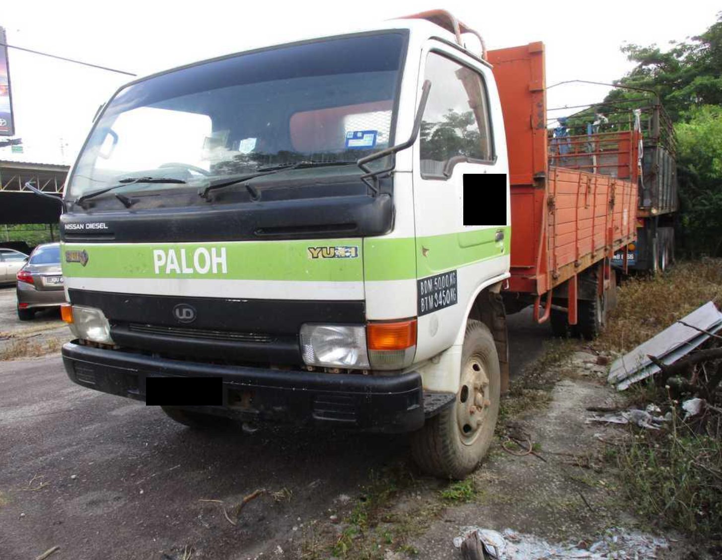 1 unit Nissan YU41H5 Cargo Lorry [2005] - Pac Lease Berhad