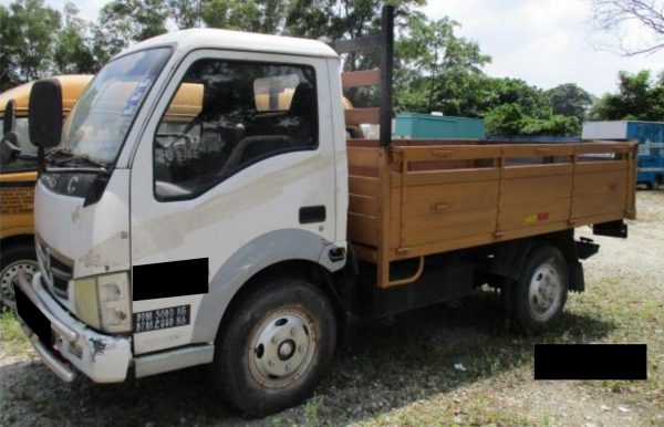 1 Unit JBC Light Truck, Model:SY1044DVFMY [2012] - Image 2