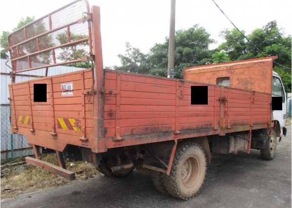 1 unit Nissan Yu41H4 Cargo Lorry [2007] - Image 2
