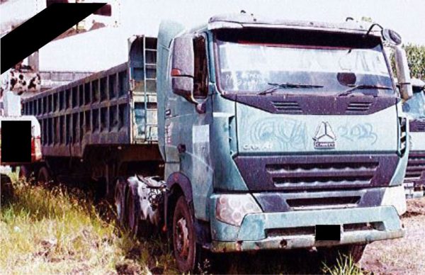 Two units SINOTRUCK A7 PRIME MOVER & two units 35FT TRI-AXLE REAR END TIPPING SEMI TRAILER